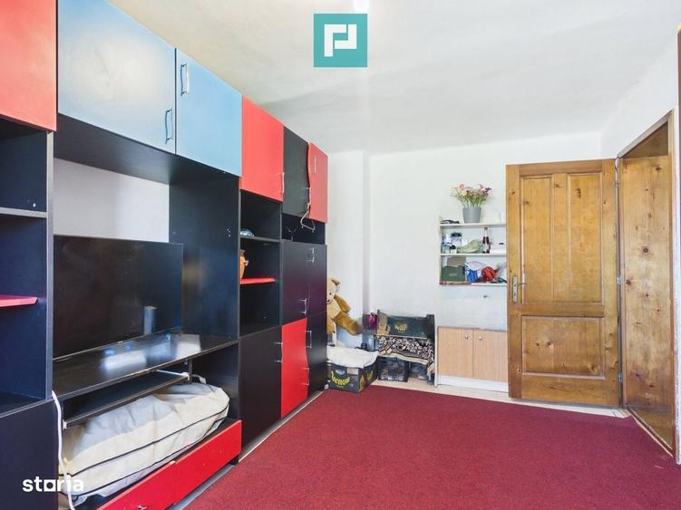 Apartament cu 2 camere decomandat în Zimandu Nou