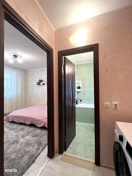 Apartament cu 2 camere semidecomandat, mobilat în Micro 17