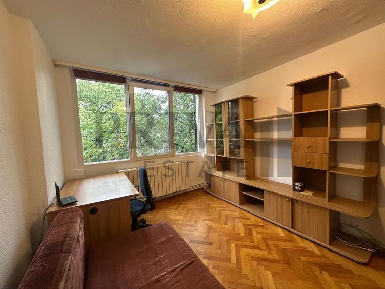 Apartament cu 4 camere decomandat, mobilat în Șagului