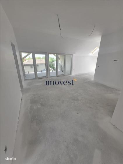 Apartament cu 3 camere decomandat în Titulescu