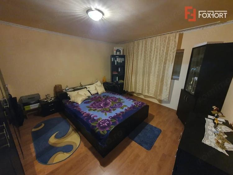 Casă cu 3 camere cu Teren 1238 Mp în Livezile