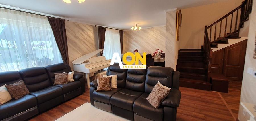 Duplex cu 4 camere cu Canalizare în Cetate