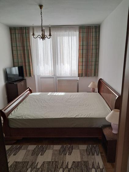 Apartament cu 2 camere semidecomandat în Cedonia
