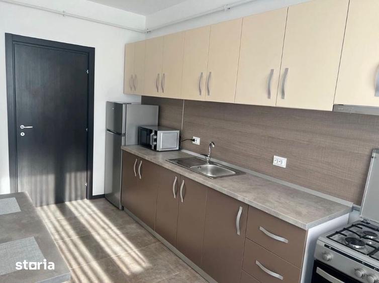 Apartament cu 2 camere decomandat în Micro 6