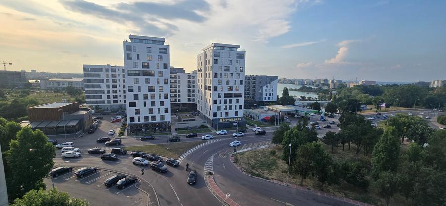 Apartament cu 2 camere decomandat, mobilat în Sat Vacanță
