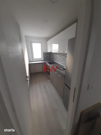 Apartament cu 3 camere decomandat, mobilat în Gară