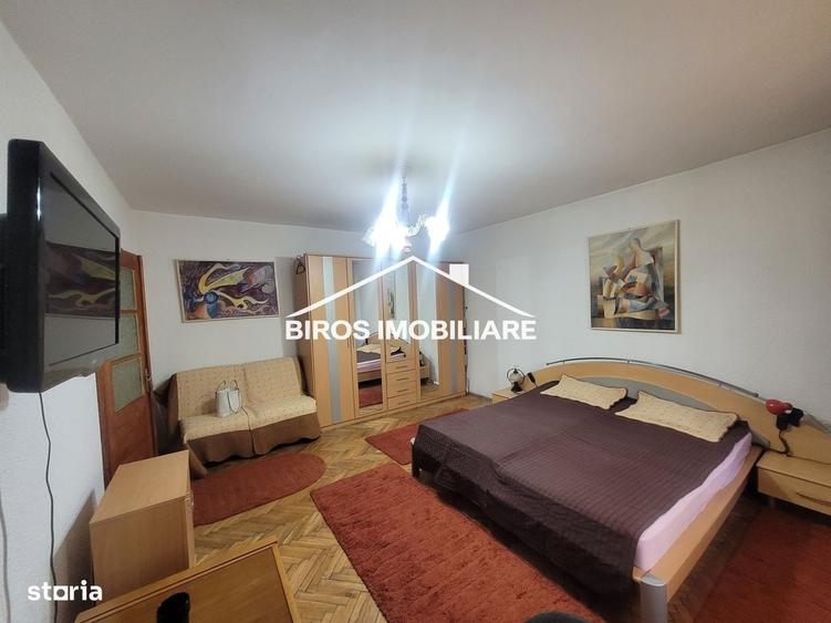 Garsonieră decomandată în Calea București