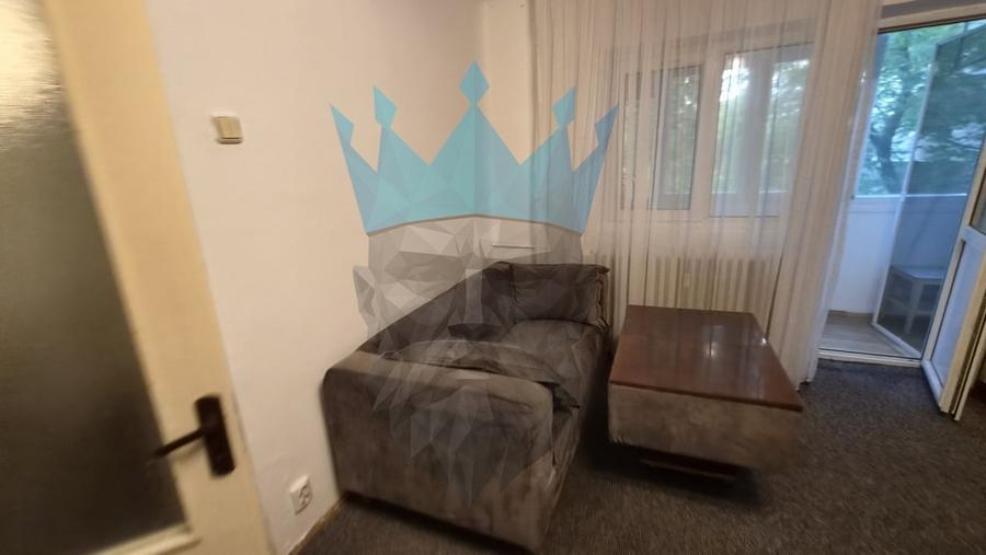 Apartament cu 3 camere decomandat, mobilat în Lujerului