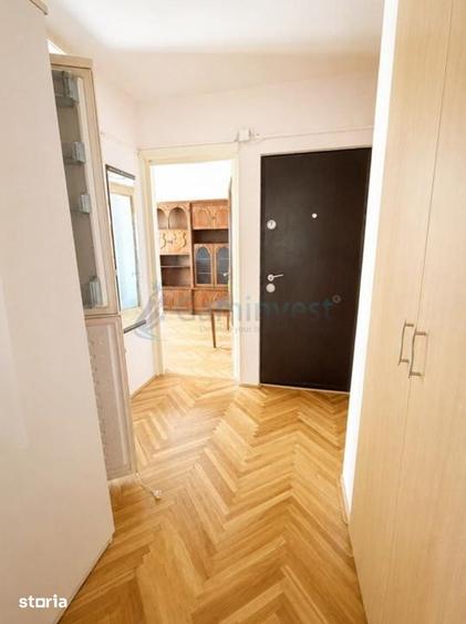 Apartament cu 3 camere decomandat în Decebal