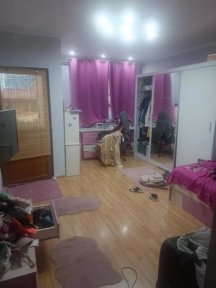 Casă cu Teren 365 Mp în Central