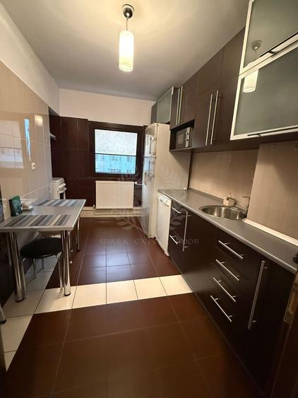Apartament cu 2 camere decomandat, mobilat în Cantacuzino