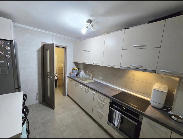 Apartament cu 2 camere semidecomandat în George Enescu
