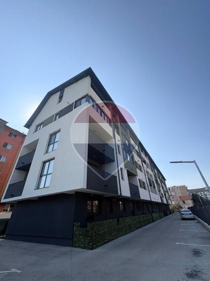 Apartament cu 2 camere decomandat, mobilat în Republicii