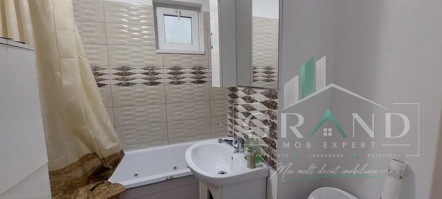 Apartament cu 3 camere semidecomandat, mobilat în Mănăștur