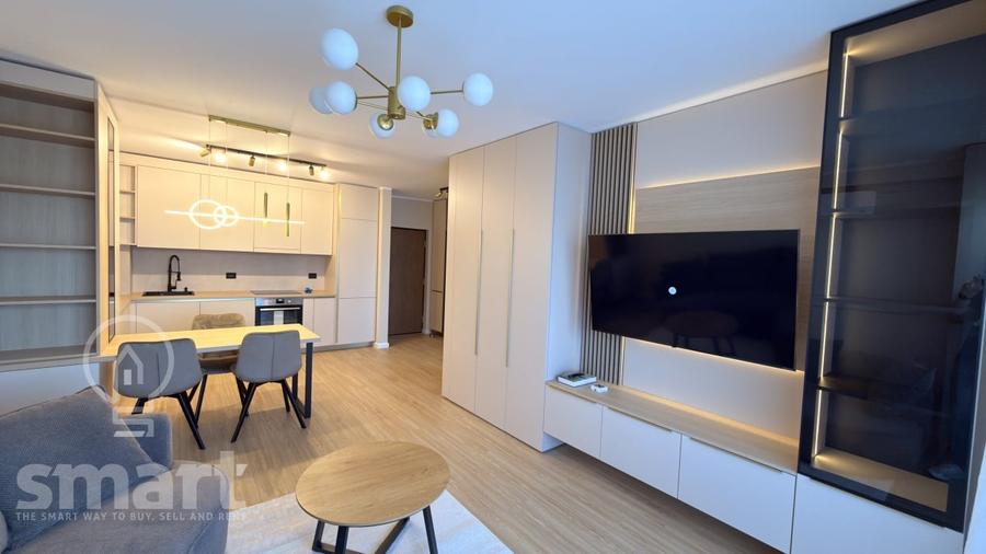 Apartament cu 2 camere semidecomandat, mobilat în Florești