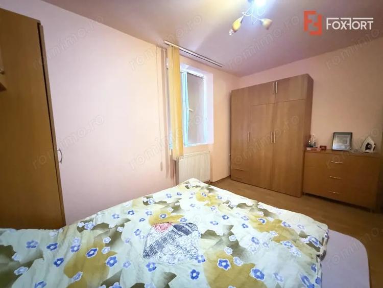 Apartament cu 2 camere semidecomandat, mobilat în Complex Studențesc