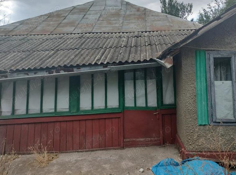Casă cu Teren 2538 Mp în Smirna