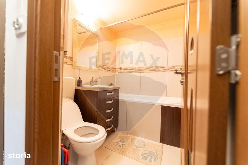 Apartament cu 3 camere, mobilat în Decebal