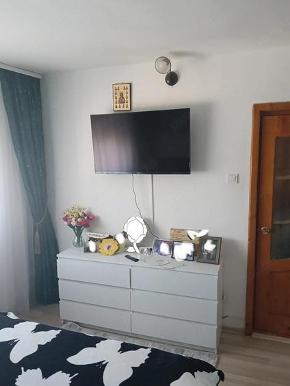 Apartament cu 2 camere decomandat în Micro 5