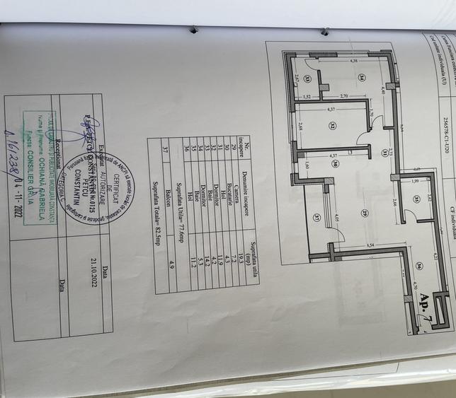 Apartament cu 3 camere semidecomandat în Kamsas