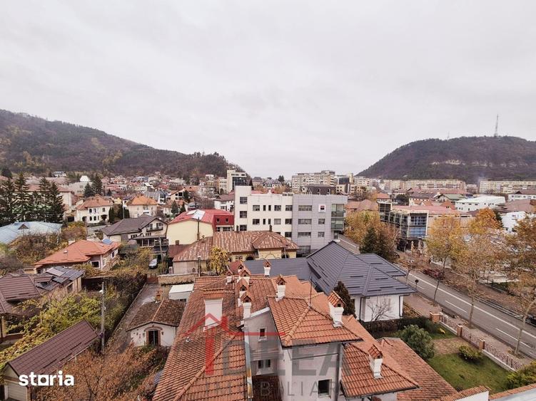 Apartament cu 3 camere decomandat în Ultracentral