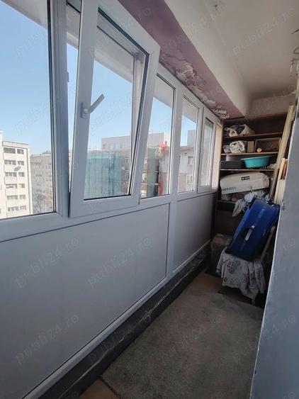Apartament cu 2 camere decomandat în Micro 20