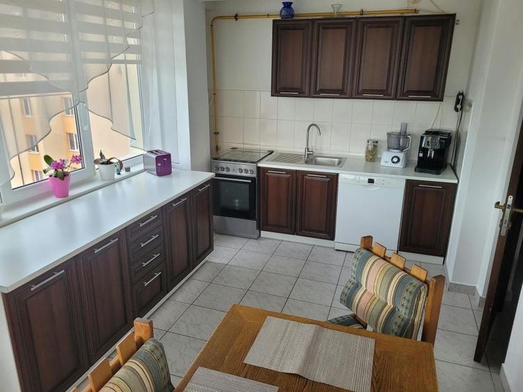 Apartament cu 2 camere decomandat în Sfântu Ilie