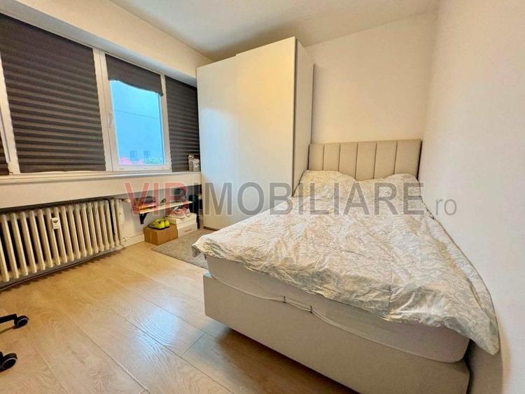 Apartament cu 3 camere semidecomandat în 1 Mai