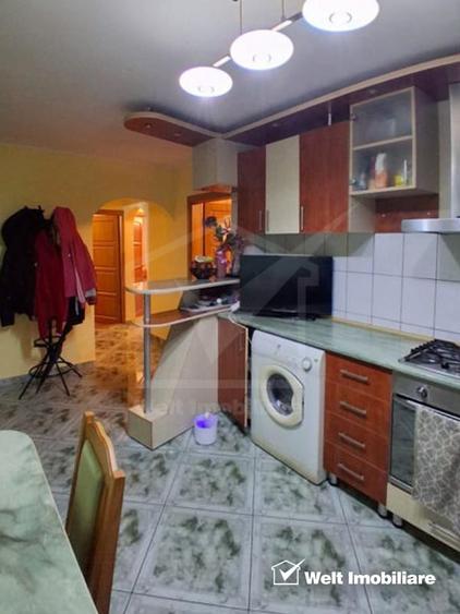 Apartament cu 3 camere decomandat, mobilat în Zorilor