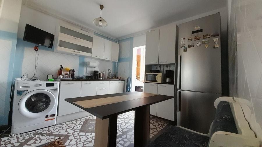 Vand apartament 2 camere Str Fabricii de Zahar - 4