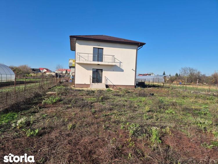 Casă cu 4 camere cu Teren 1120 Mp în Cornetu