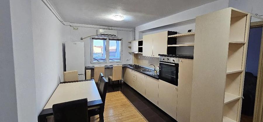 Apartament cu 2 camere decomandat în Lipovei
