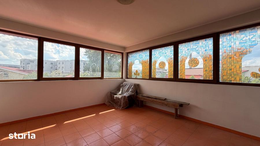 Casă cu Teren 2381 Mp în Berceni
