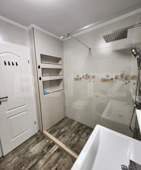 Apartament cu 2 camere semidecomandat, mobilat în Florești