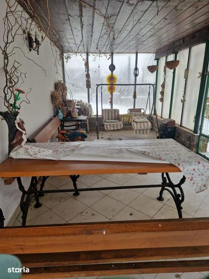 Casă cu 10 camere cu Teren 2500 Mp în Central