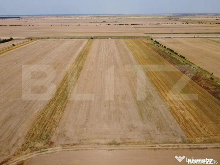 Teren de 7500 mp, în Central