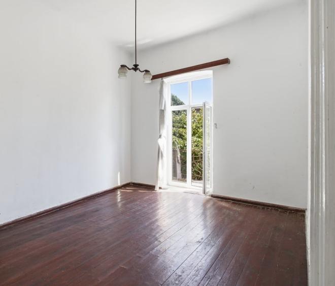 Apartament cu 5 camere decomandat în Ultracentral