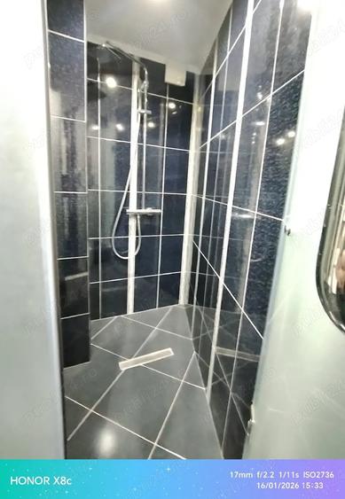 Apartament cu 4 camere decomandat în Hala Centrală
