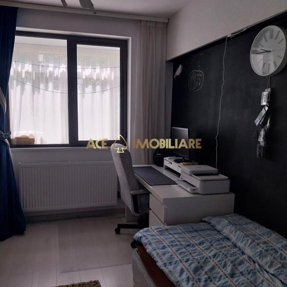 Apartament cu 3 camere decomandat, mobilat în Tineretului