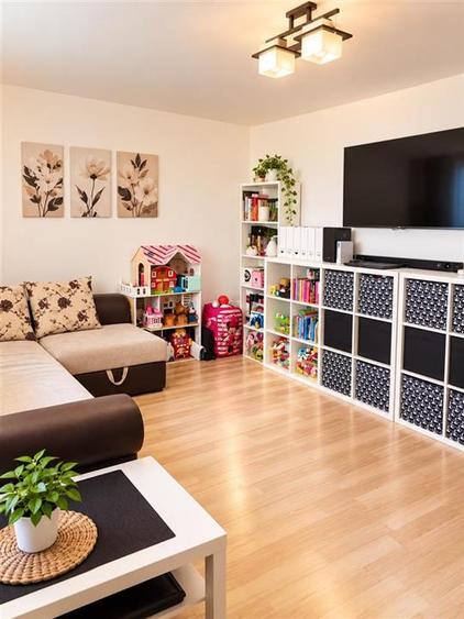 Apartament cu 2 camere decomandat, mobilat în Tractorul
