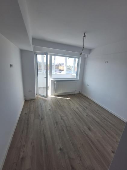 Apartament cu 3 camere decomandat în Ultracentral