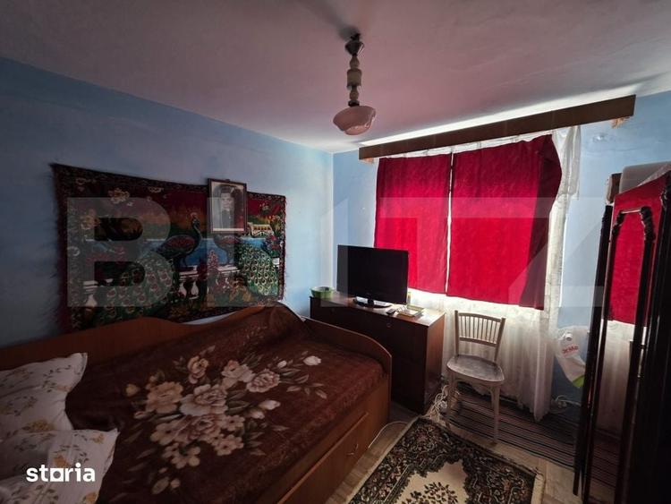 Apartament cu 3 camere semidecomandat în Micro 40