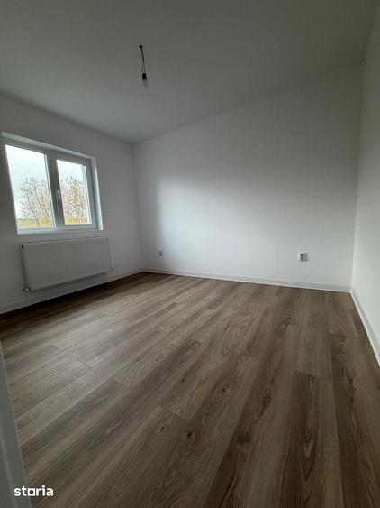 Casă cu 3 camere cu Teren 300 Mp în Lunca Cetățuii