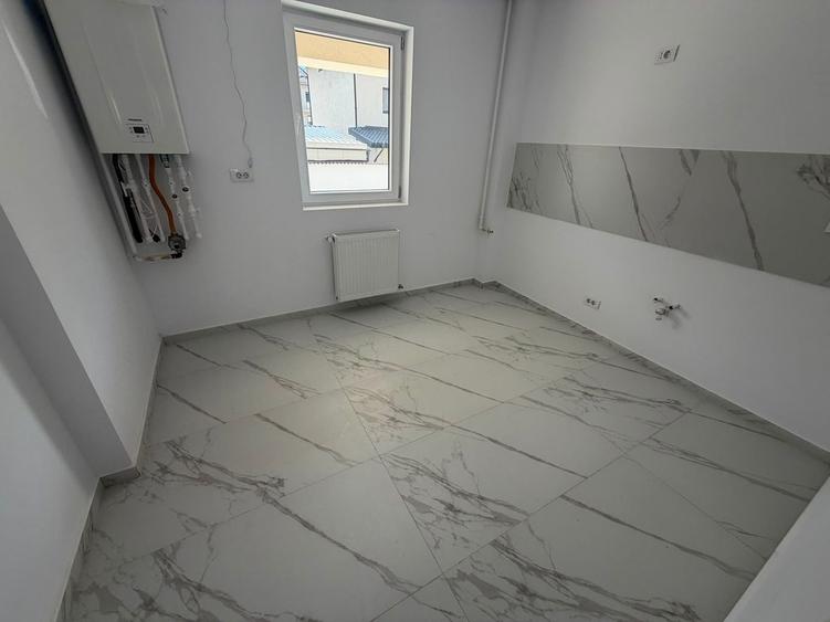 Apartament cu 2 camere decomandat în Dobroești