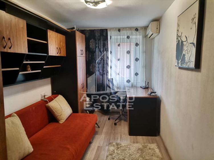 Garsonieră nedecomandată, mobilată în Complex Studențesc