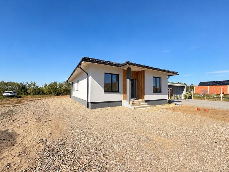 Casa de vanzare cu 3 dormitoare la intrare in Osorhei - 7
