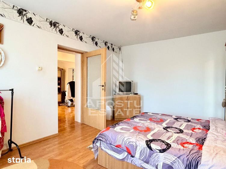 Casă cu 5 camere cu Teren 2890 Mp în Fratelia