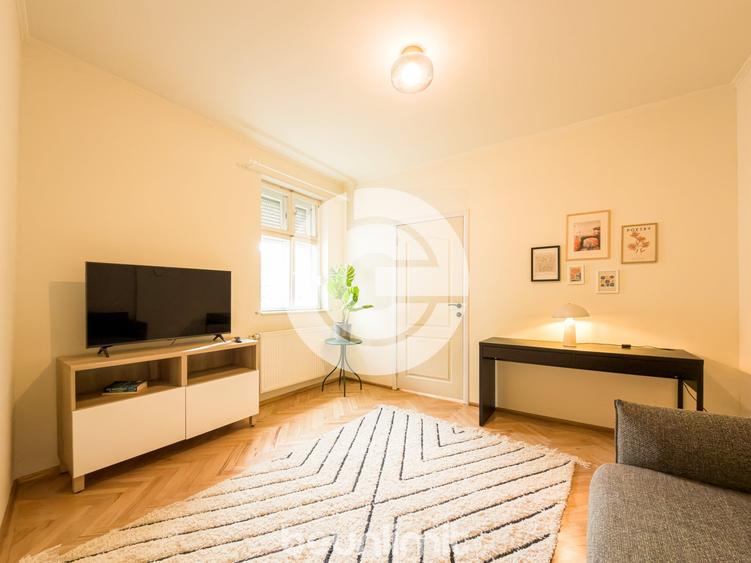 Apartament cu 3 camere decomandat, mobilat în Ultracentral