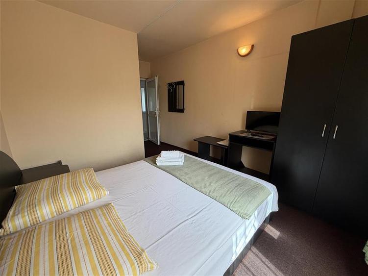Casă individuală cu 20 camere cu Teren 247 Mp în Sânmartin