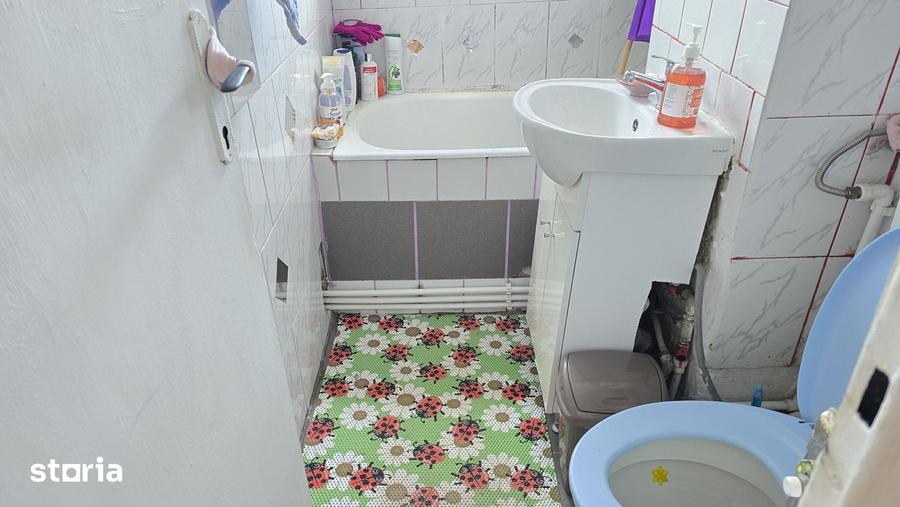 Apartament cu 2 camere semidecomandat în Central